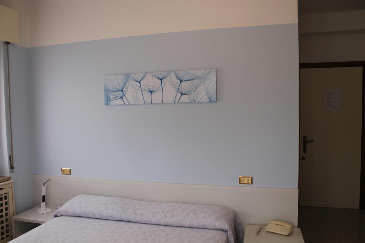 Hotel O'Scugnizzo 2 Belluno Zewnętrze zdjęcie