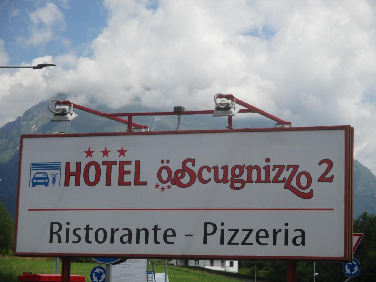 Hotel O'Scugnizzo 2 Belluno Zewnętrze zdjęcie